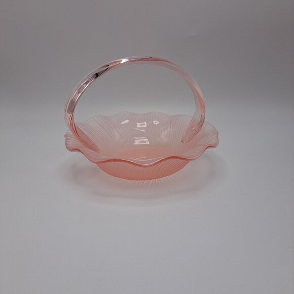 Mikasa Vintage Candy Dish Basket Pink Ribbed Handle Frosted Underside - Picture 1 of 5